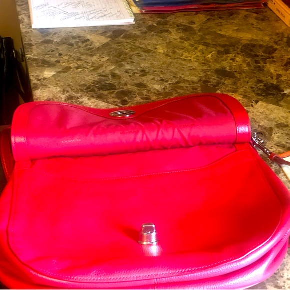 A lovely new Coach bag with tag - Picture 10 of 15